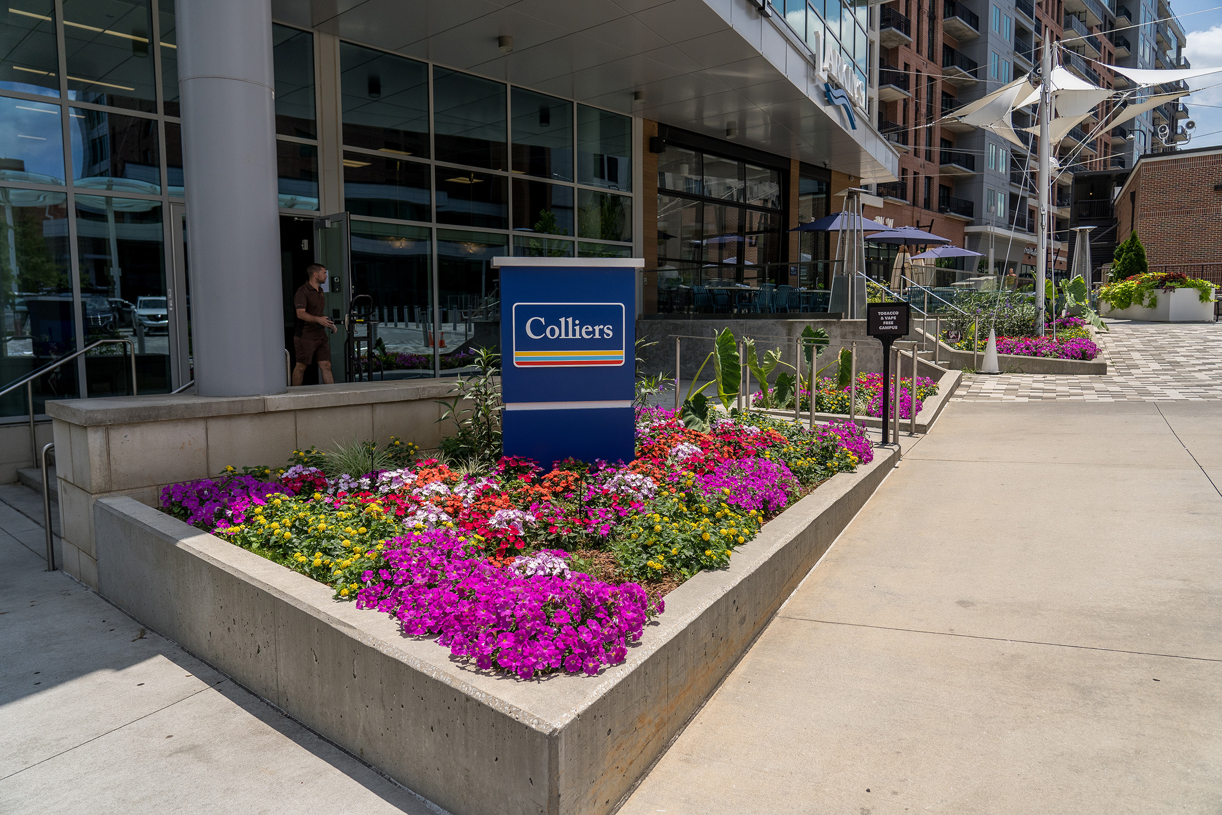 Commercial flower planting and maintenance in Greenville, SC.